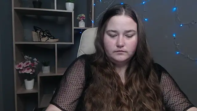 Snapshot of XX_Daniella_XX chatting on 12.02.25 XX Daniella XX online show from 12.02.25