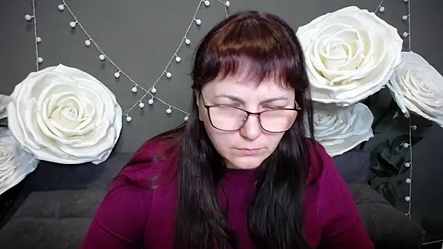 Snapshot of AliceInksSweetty chatting on 11.15.25 AliceInksSweetty online show from 11.15.25