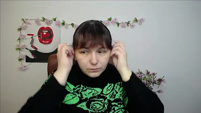 Snapshot of AliceInksSweetty chatting on 01.19.26 AliceInksSweetty online show from 01.19.26