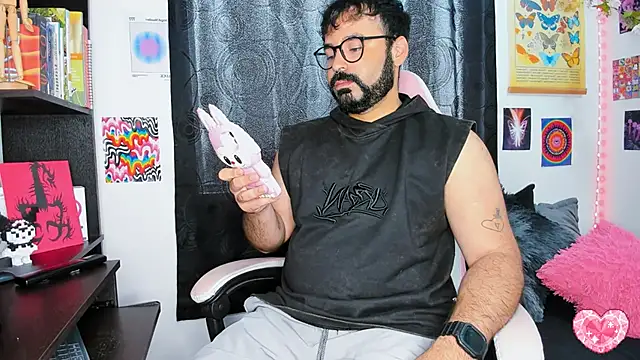 Snapshot of johnnyalx chatting on 03.07.25 johnnyalx online show from 03.07.25