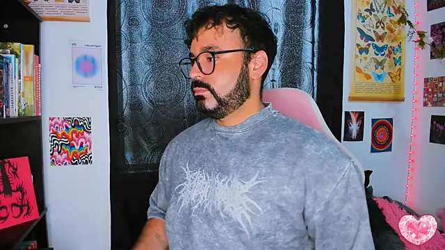 Snapshot of johnnyalx chatting on 03.14.25 johnnyalx online show from 03.14.25