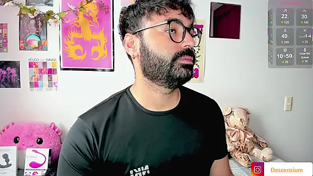 Snapshot of johnnyalx chatting on 11.08.25 johnnyalx online show from 11.08.25