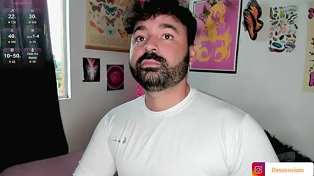 Snapshot of johnnyalx chatting on 11.16.25 johnnyalx online show from 11.16.25