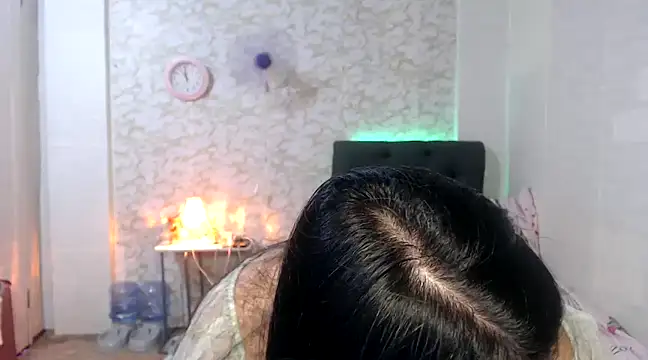 Hebefemme online show from 02.08.25