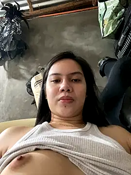 Hebefemme online show from 12.14.25