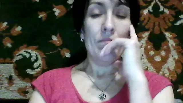 Snapshot of SunnyAmorre chatting on 11.06.25 SunnyAmorre online show from 11.06.25