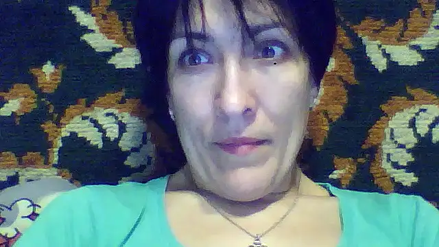 Snapshot of SunnyAmorre chatting on 11.08.25 SunnyAmorre online show from 11.08.25