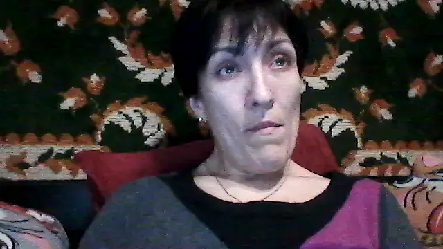 Snapshot of SunnyAmorre chatting on 11.12.25 SunnyAmorre online show from 11.12.25