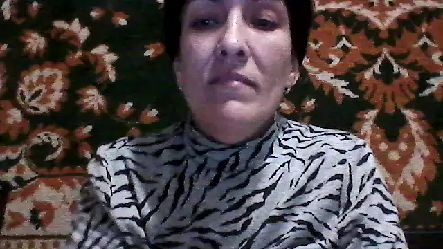 SunnyAmorre online show from 04.28.26