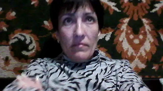 SunnyAmorre online show from 04.30.26