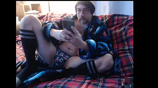 Snapshot of whiskyjane69 chatting on 11.18.25 whiskyjane69 online show from 11.18.25