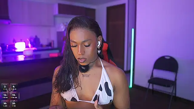 AmberRaus online show from 10.02.25