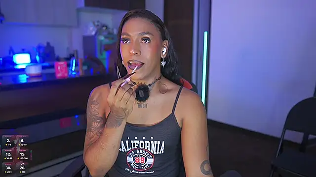 AmberRaus online show from 10.03.25