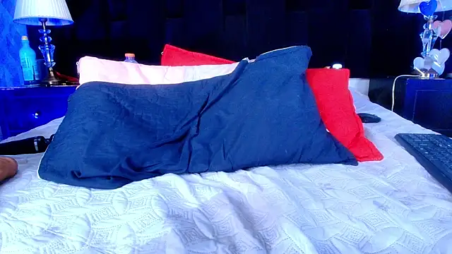 shelsyloreds online show from 02.24.25