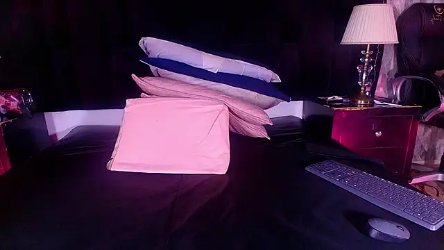 shelsyloreds online show from 11.06.25