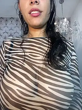 PilarJones  online show from 01.13.25