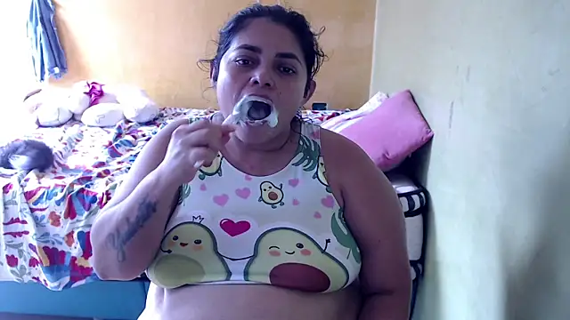 Snapshot of yulieth_bbw chatting on 11.02.25 yulieth bbw online show from 11.02.25