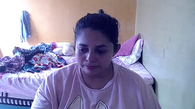 Snapshot of yulieth_bbw chatting on 11.13.25 yulieth bbw online show from 11.13.25