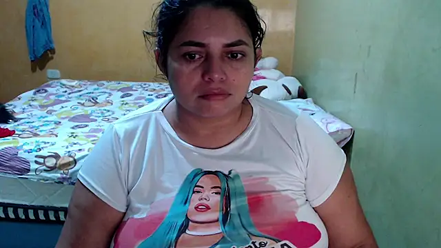 Snapshot of yulieth_bbw chatting on 11.24.25 yulieth bbw online show from 11.24.25