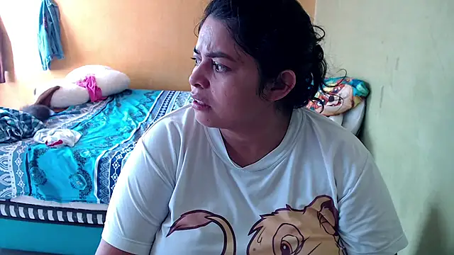 Snapshot of yulieth_bbw chatting on 12.14.25 yulieth bbw online show from 12.14.25