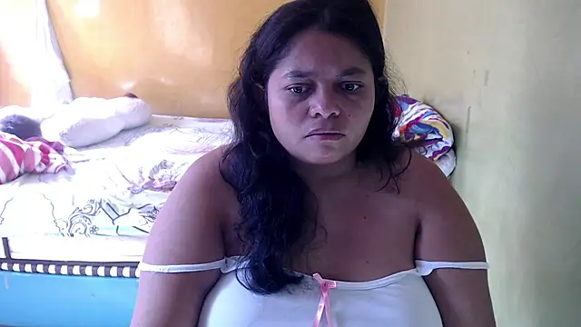 Snapshot of yulieth_bbw chatting on 07.18.26 yulieth bbw online show from 07.18.26