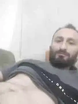 Snapshot of Yaramaz331 chatting on 03.21.25 Yaramaz331 online show from 03.21.25