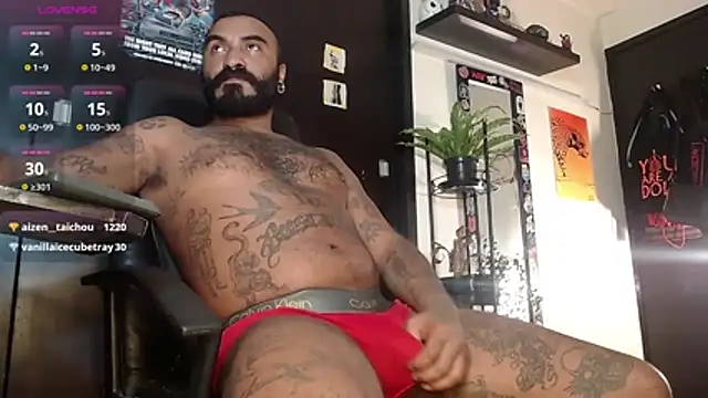 Snapshot of damian__darkside chatting on 02.13.26 damian darkside online show from 02.13.26