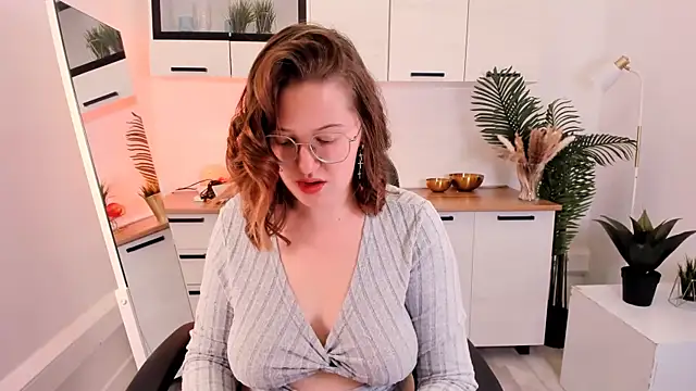 Charmy Gracy online show from 02.24.26