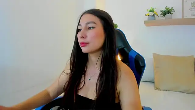 Snapshot of bella_99_ chatting on 06.19.26 bella 99 online show from 06.19.26