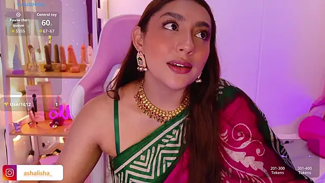 Snapshot of ashalisha chatting on 10.13.25 ashalisha online show from 10.13.25