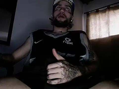 Snapshot of Christian_Stiven1 chatting on 12.31.24 Christian Stiven1 online show from 12.31.24