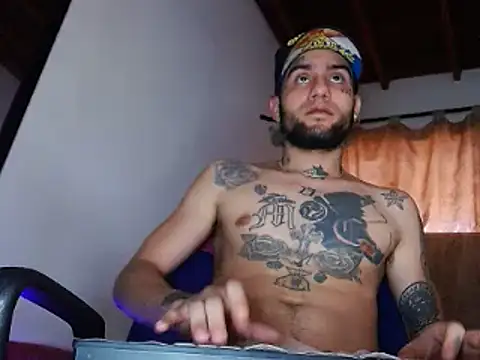 Snapshot of Christian_Stiven1 chatting on 01.16.25 Christian Stiven1 online show from 01.16.25