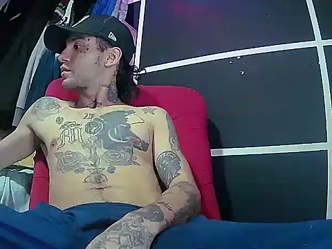 Snapshot of Christian_Stiven1 chatting on 09.23.25 Christian Stiven1 online show from 09.23.25