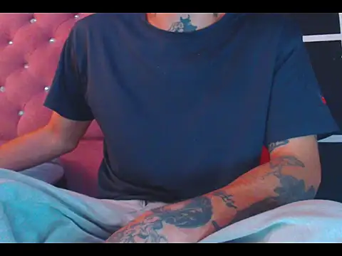 Snapshot of Christian_Stiven1 chatting on 11.05.25 Christian Stiven1 online show from 11.05.25