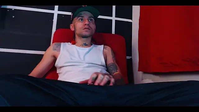 Snapshot of Christian_Stiven1 chatting on 11.27.25 Christian Stiven1 online show from 11.27.25