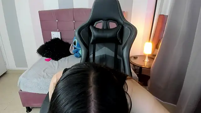 Snapshot of Wanda_sg chatting on 11.27.25 Wanda sg online show from 11.27.25