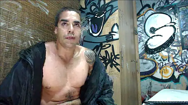 Justin Frank online show from 08.05.26
