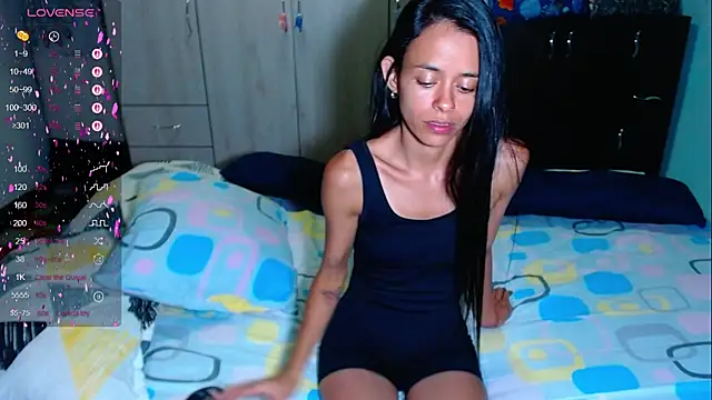 Mia sexy18  online show from 02.12.26