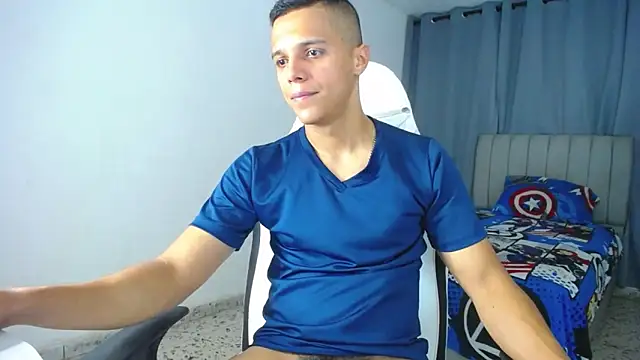 Snapshot of DavidAngell7 chatting on 01.20.25 DavidAngell7 online show from 01.20.25