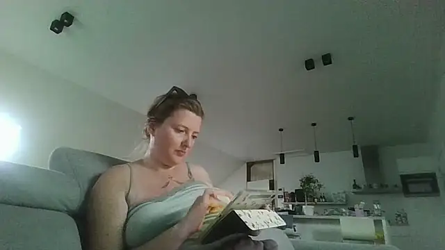 LiquidLeonie online show from 05.03.26