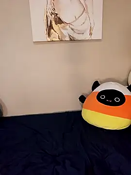 AmethystFoxx online show from 02.07.25