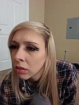 AmethystFoxx online show from 02.07.26