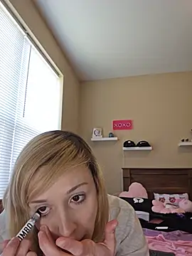 AmethystFoxx online show from 06.12.26