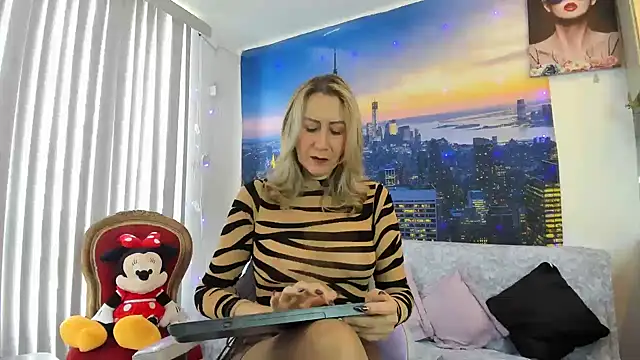 ashleymilf 1 online show from 10.22.25