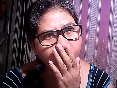 sweetsosie18 online show from 11.27.25