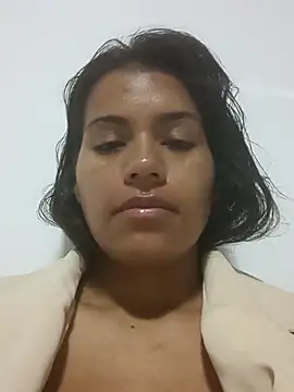 roxanamariahills  online show from 04.27.26