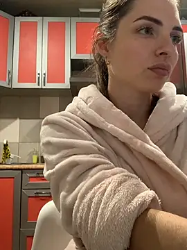 Snapshot of SeducingYoghourt chatting on 11.26.25 SeducingYoghourt online show from 11.26.25