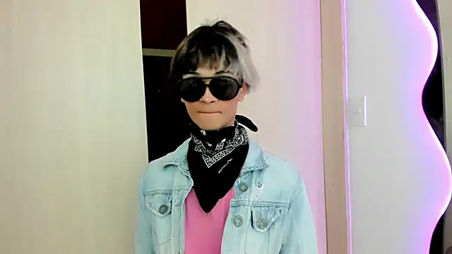 Snapshot of Sweet_Jack1 chatting on 10.01.25 Sweet Jack1 online show from 10.01.25