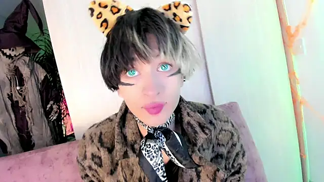 Snapshot of Sweet_Jack1 chatting on 10.30.25 Sweet Jack1 online show from 10.30.25