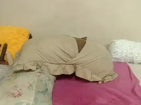 Snapshot of MatureBootyBabe4Uxx chatting on 02.24.25 MatureBootyBabe4Uxx online show from 02.24.25